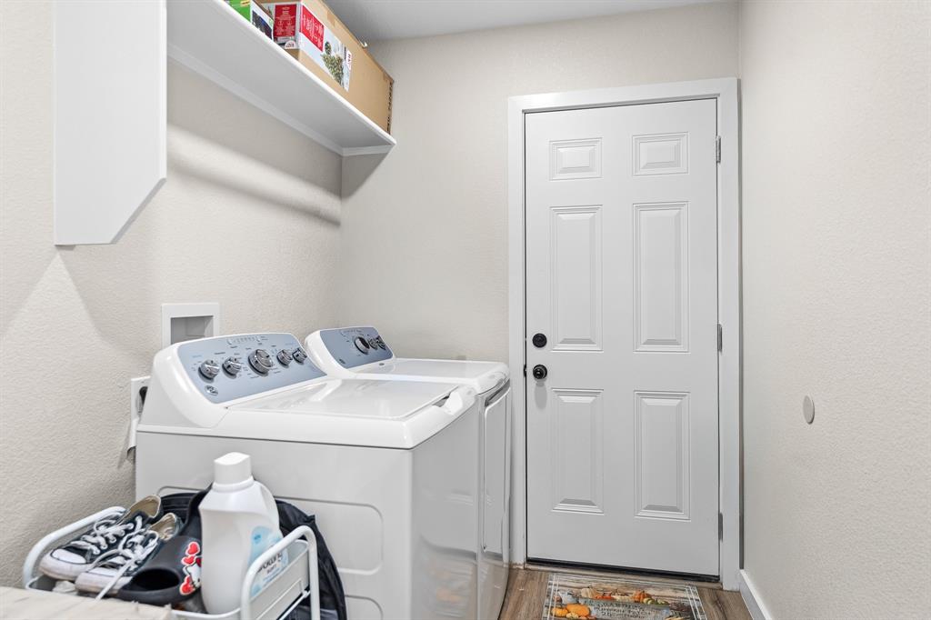 5811 Lake Granbury Trail Property Photo 7