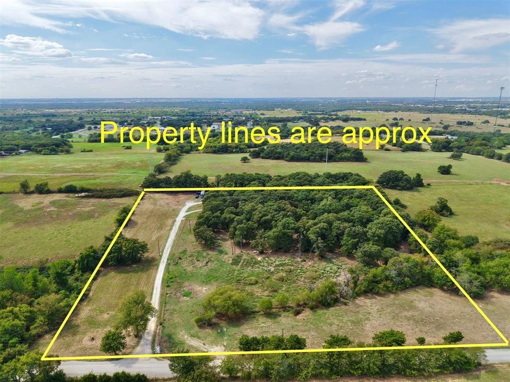 711 County Road 162 Property Photo 1