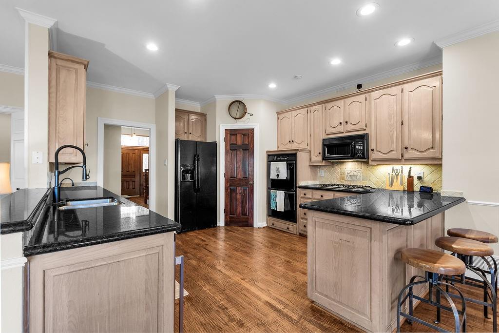 6901 April Way Circle Property Photo 12