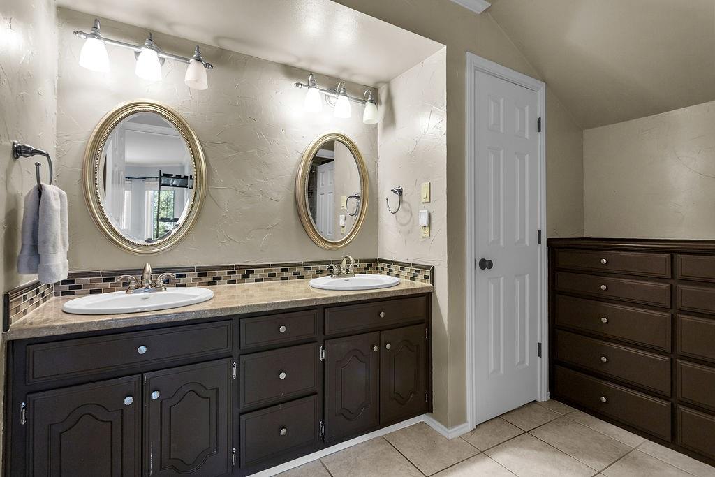 6901 April Way Circle Property Photo 27