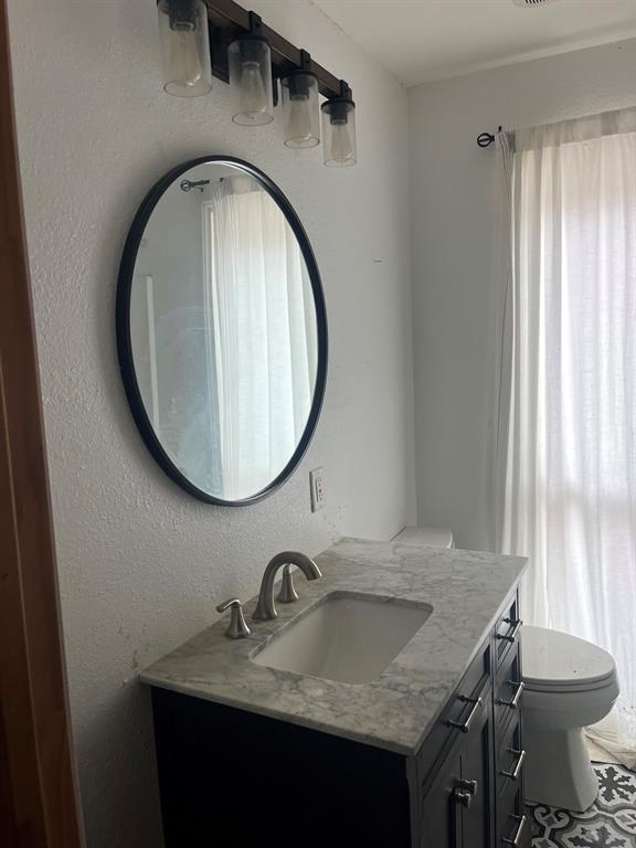303 E Treadwell Property Photo 5