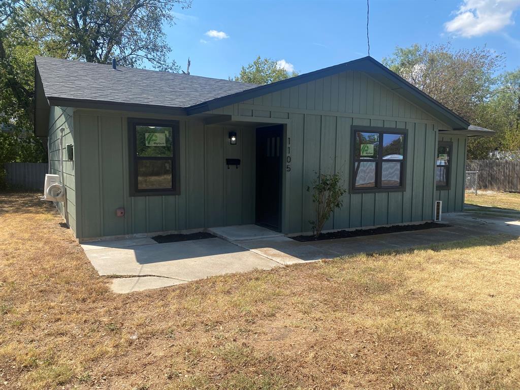 1105 9th Street Property Photo 2