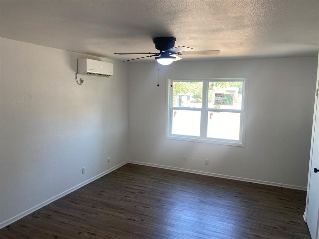 1105 9th Street Property Photo 5