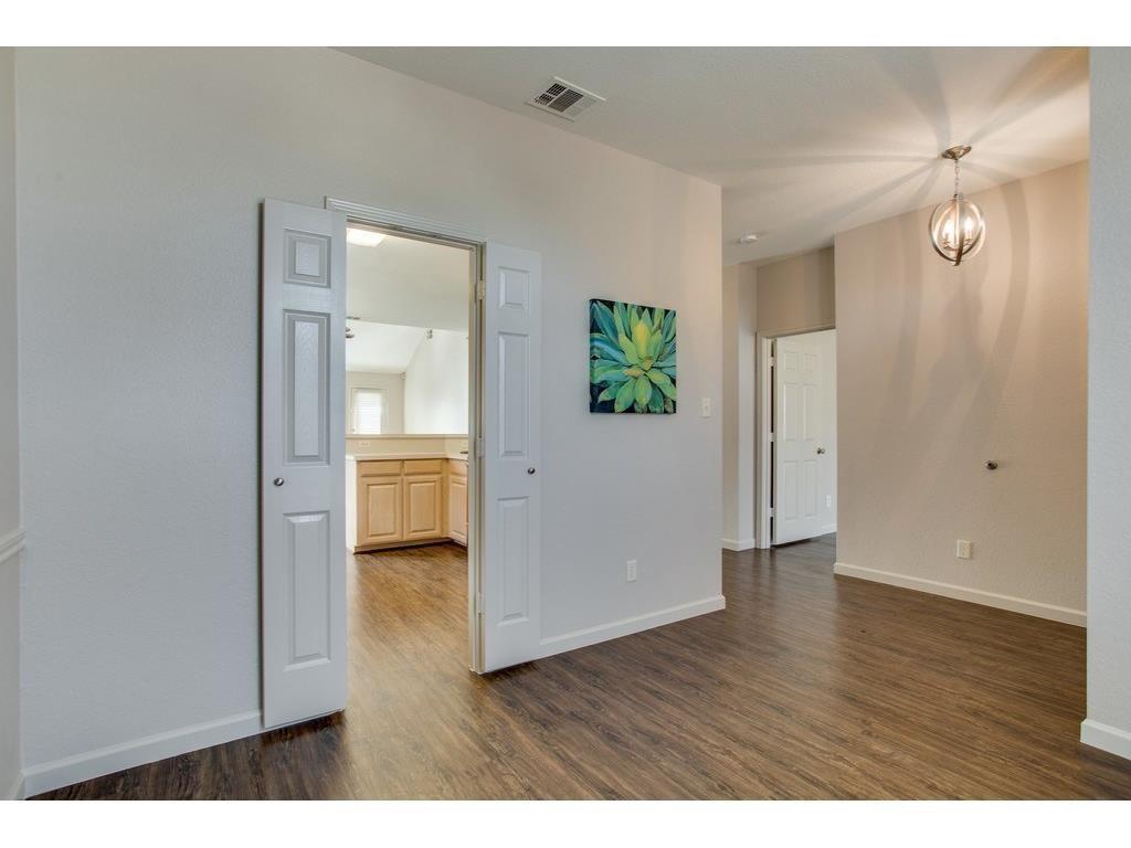 1414 Stella Drive Property Photo 3