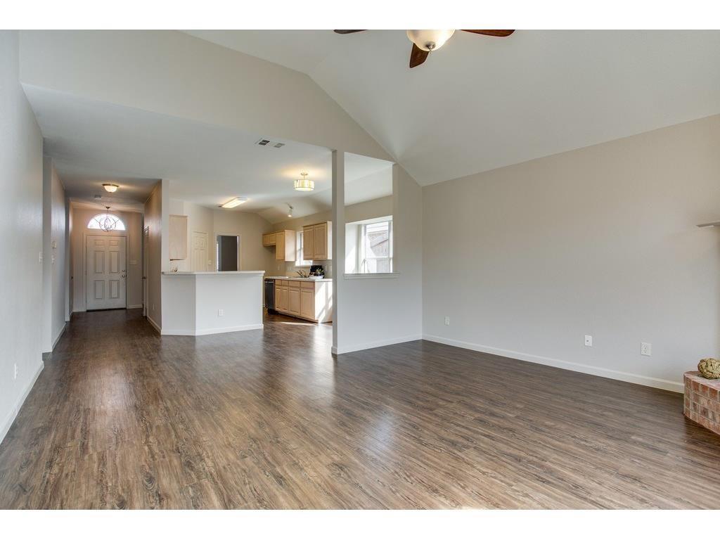 1414 Stella Drive Property Photo 7