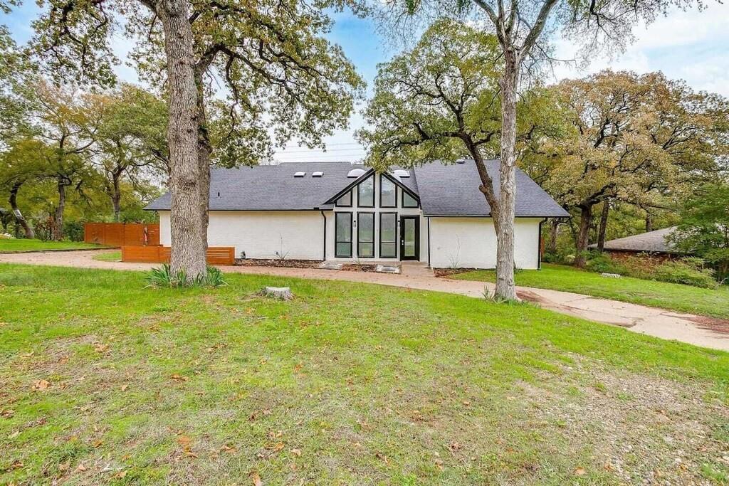 2306 Cypress Drive Property Photo 1