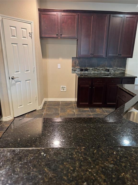 8772 Regal Royale Drive Property Photo 11