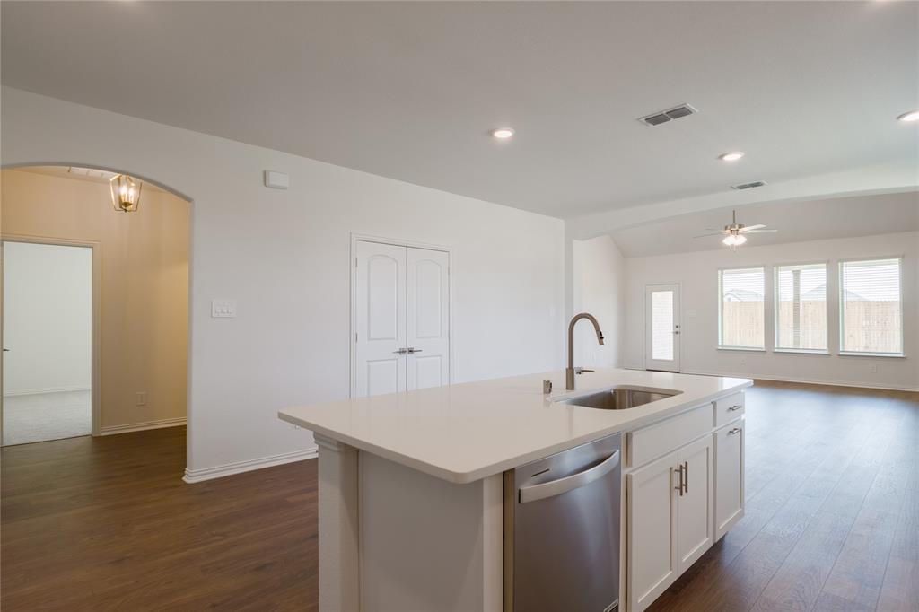8721 Kentucky Derby Street Property Photo 6