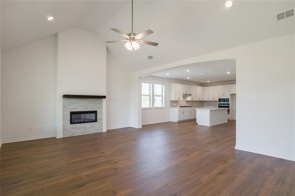 8721 Kentucky Derby Street Property Photo 10