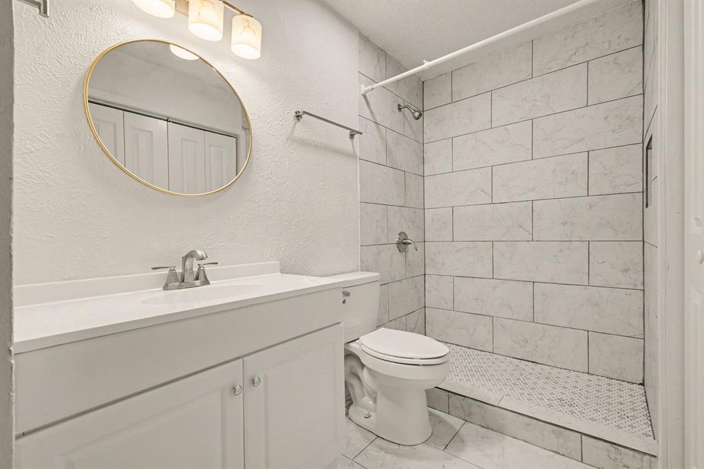 9696 Walnut Street 502 Property Photo 5