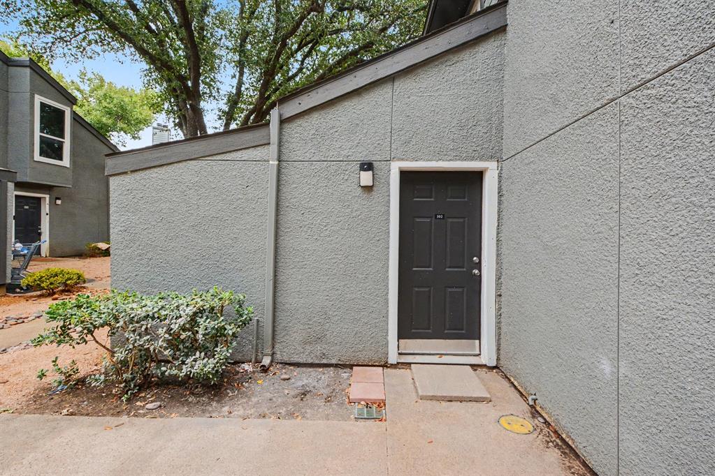 9696 Walnut Street 502 Property Photo 7