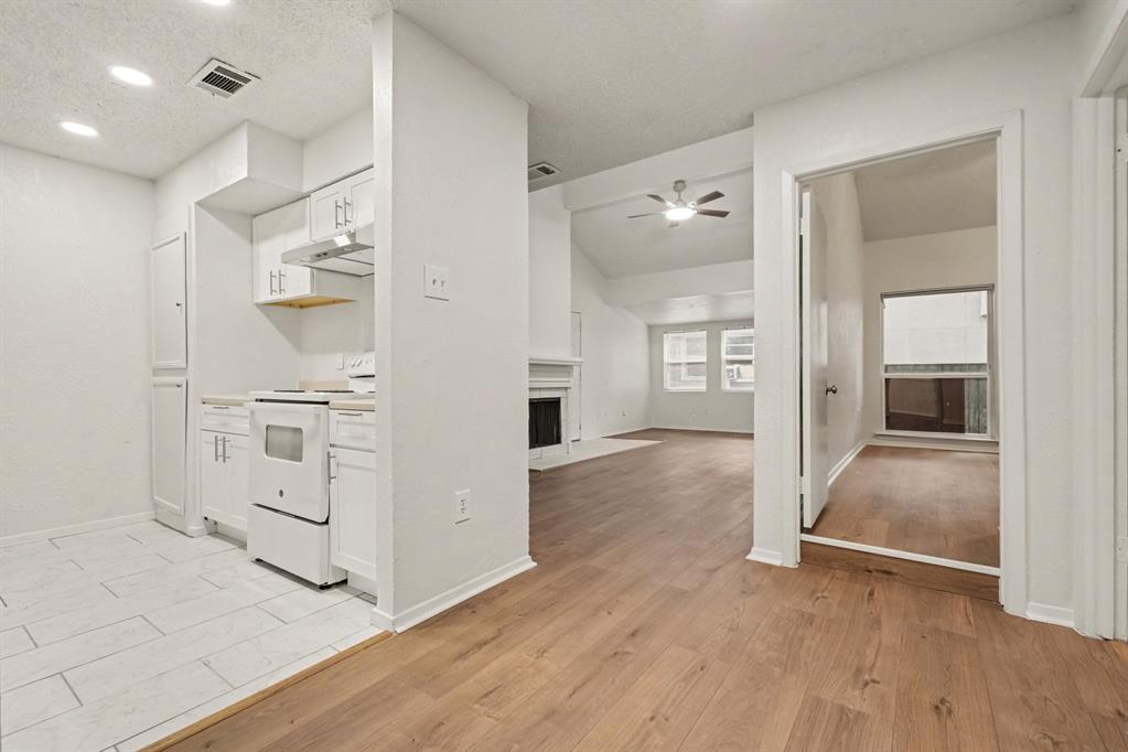 9696 Walnut Street 502 Property Photo 14