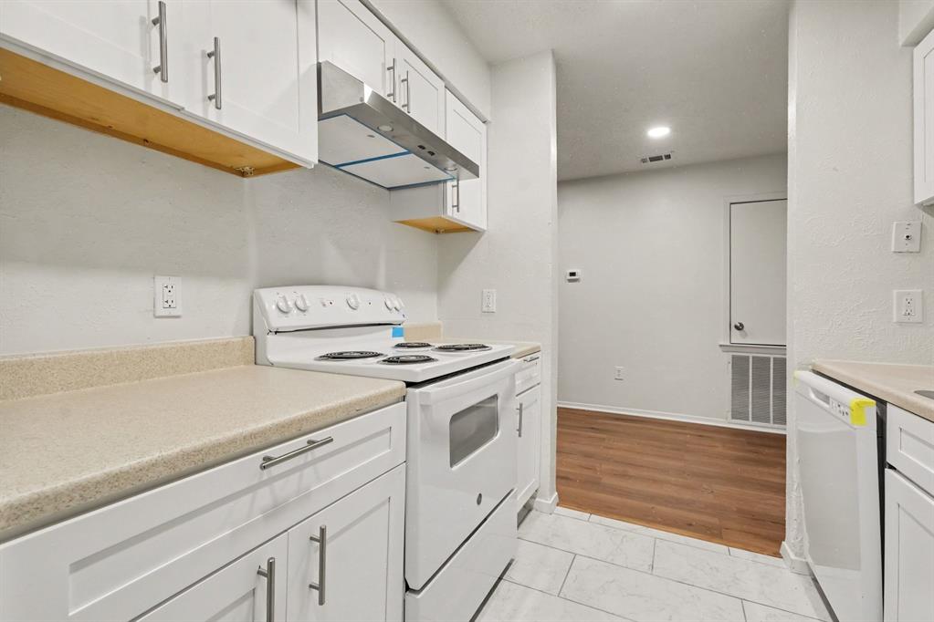 9696 Walnut Street 502 Property Photo 15