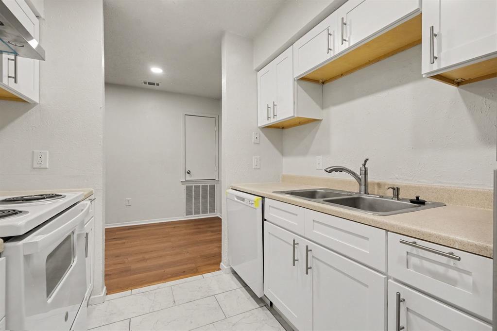 9696 Walnut Street 502 Property Photo 16