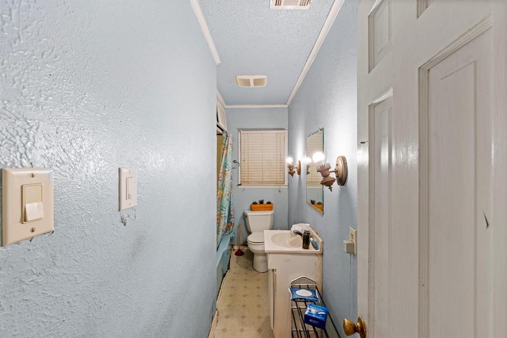 2617 Loraine Street Property Photo 21