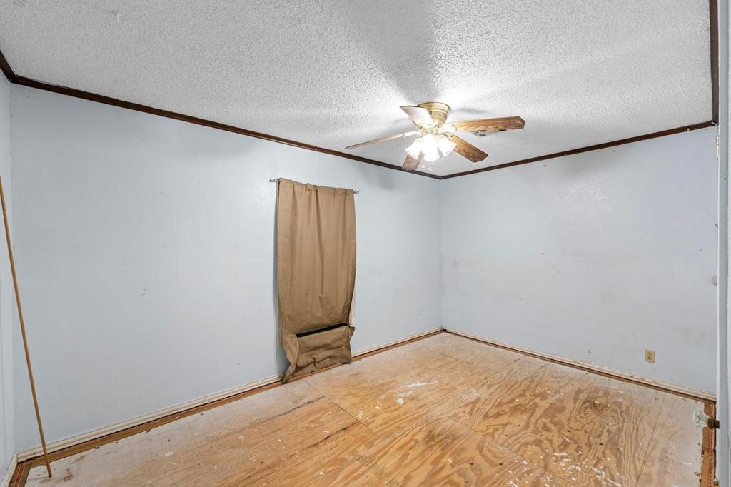 2617 Loraine Street Property Photo 22