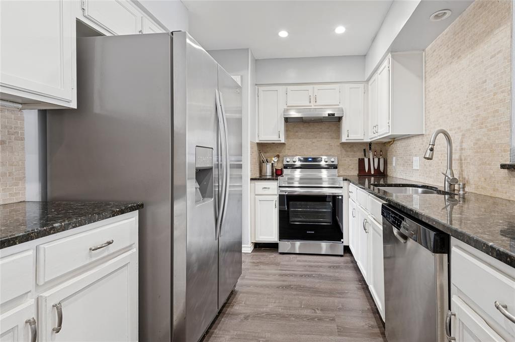 500 Bayberry Lane Property Photo 14