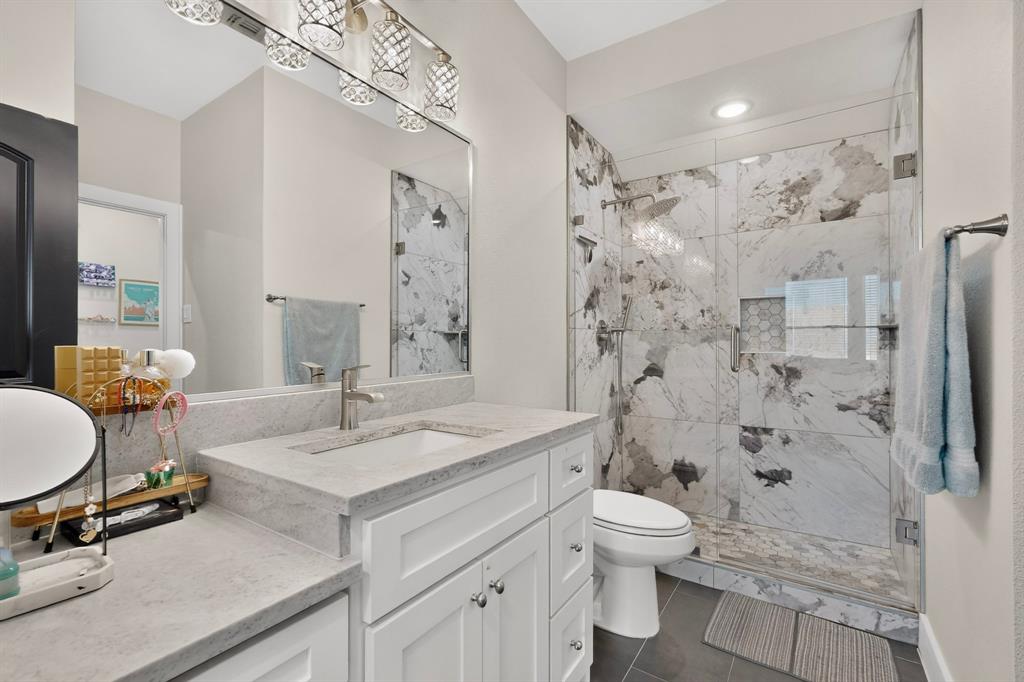2519 Tamaron Cove Property Photo 27