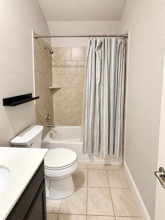 4320 Lakeview Drive Property Photo 5