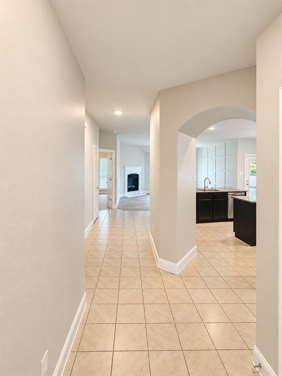 4320 Lakeview Drive Property Photo 8