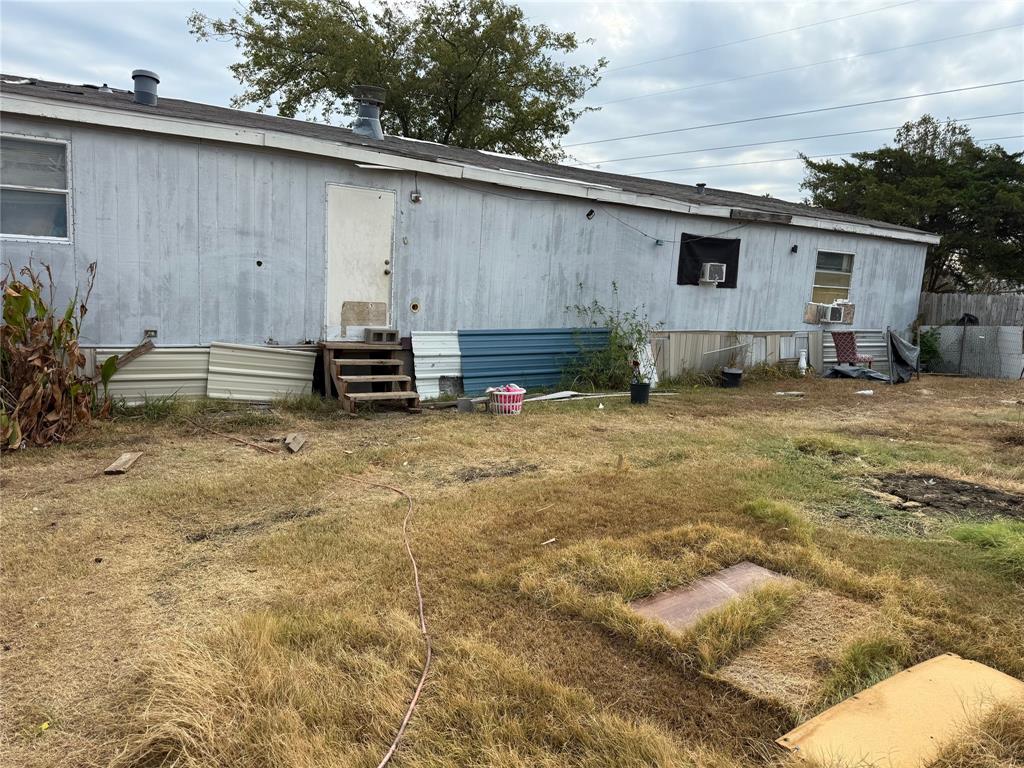 3921 Applewood Court Property Photo 18