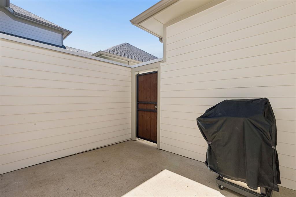 8483 Canal Street Property Photo 23