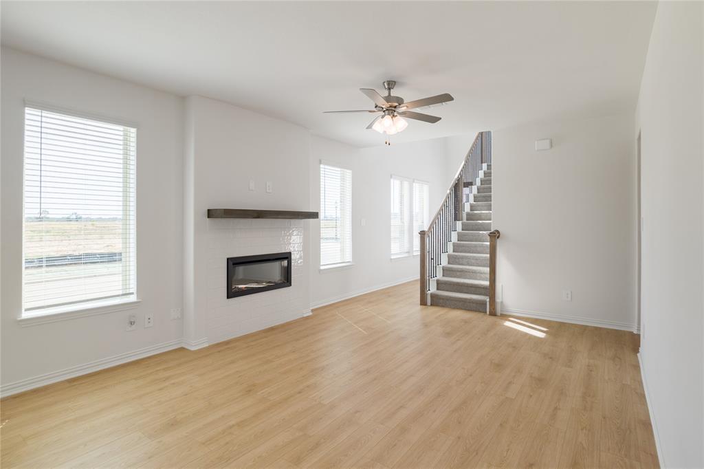 8704 Saratoga Street Property Photo 9