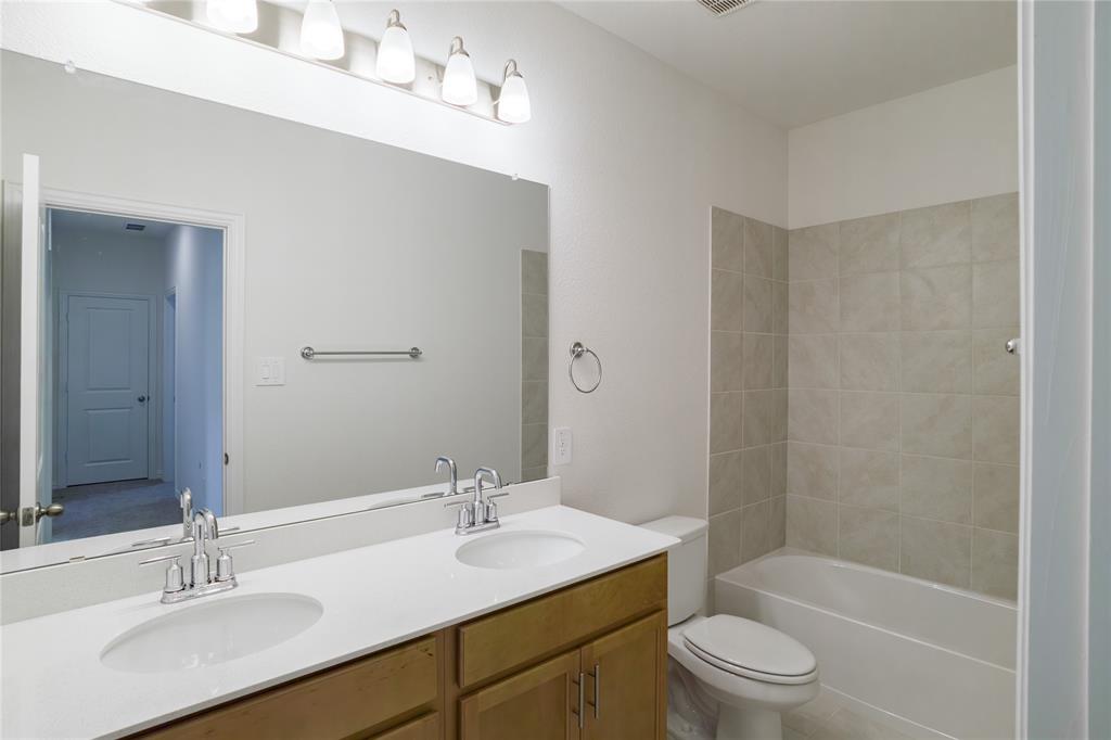 8704 Saratoga Street Property Photo 24