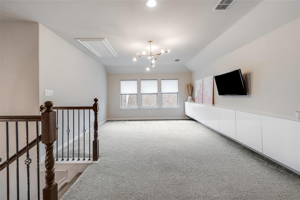 1734 Ellington Drive Property Photo 19