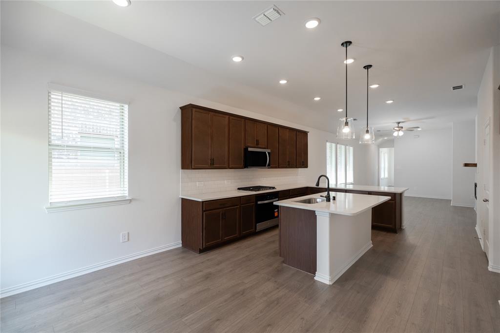 8716 Saratoga Street Property Photo 4