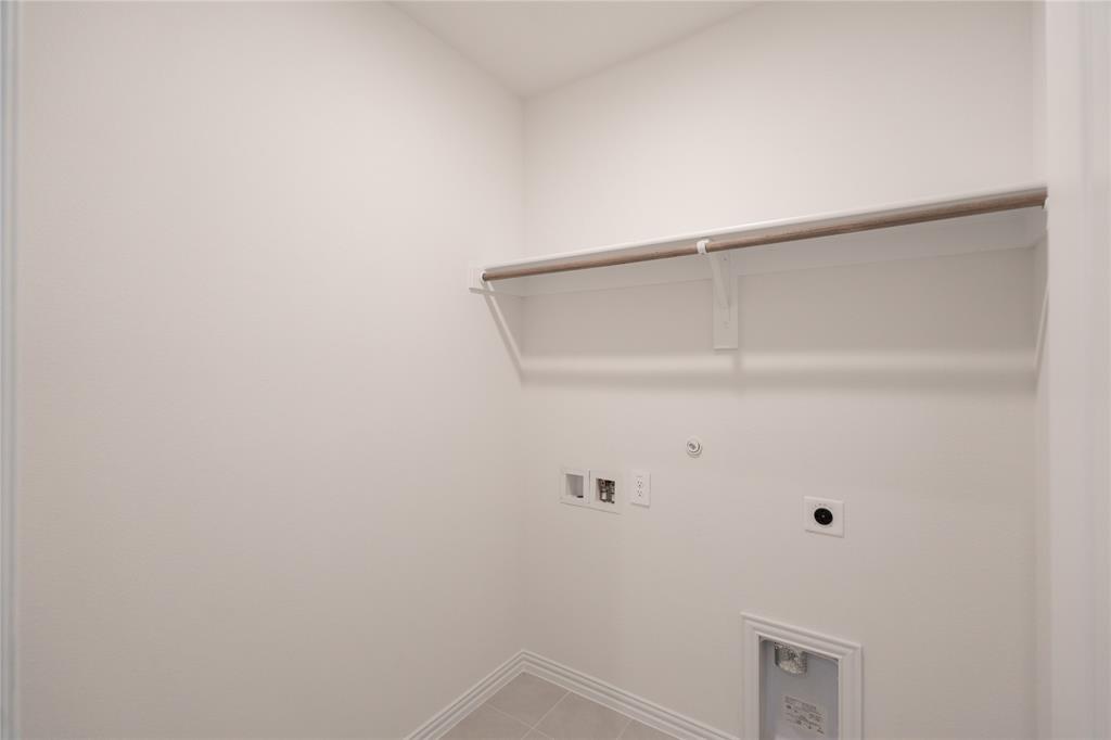 8716 Saratoga Street Property Photo 18