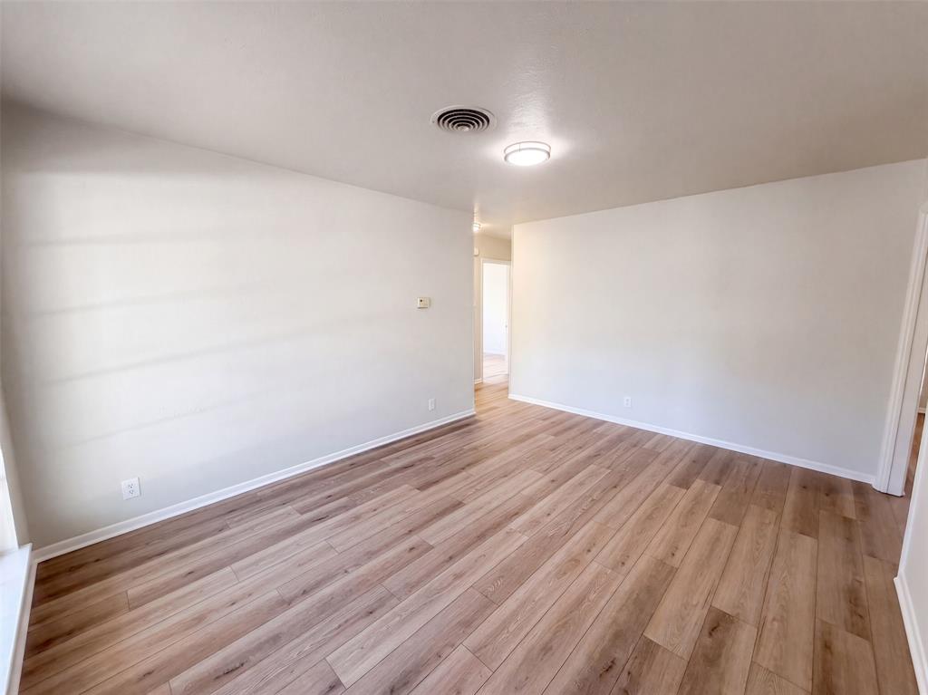 1229 King Drive Property Photo 3