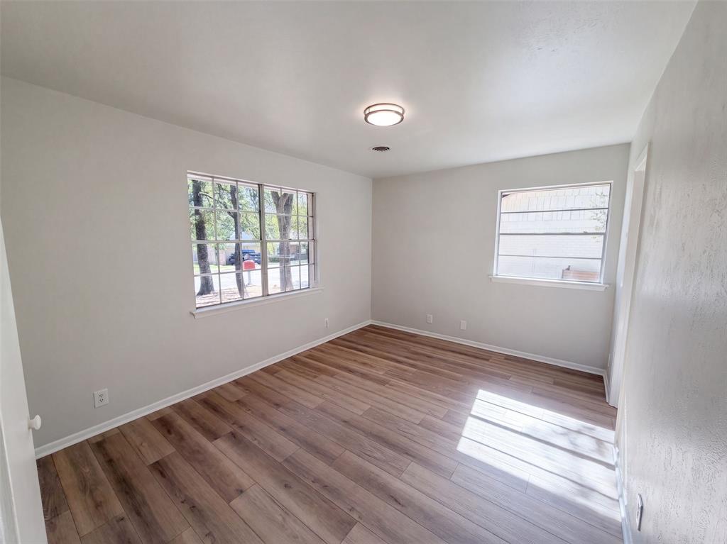 1229 King Drive Property Photo 7