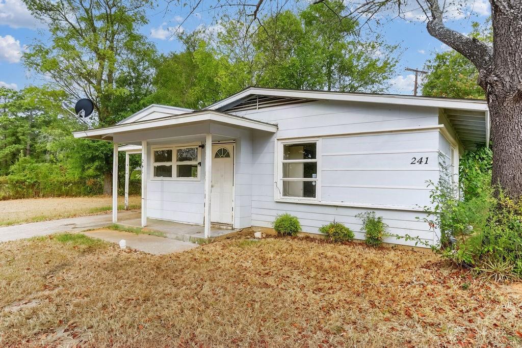 241 Byrne Avenue Property Photo 2