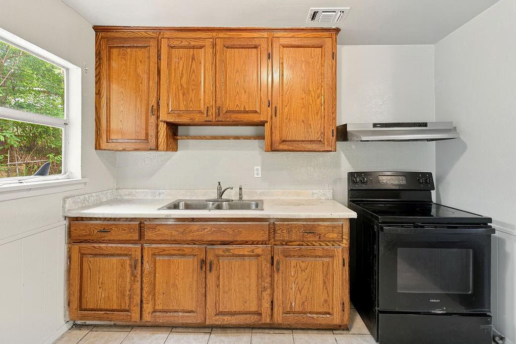 241 Byrne Avenue Property Photo 11