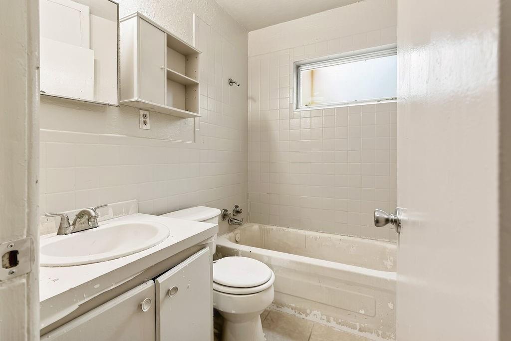 241 Byrne Avenue Property Photo 19