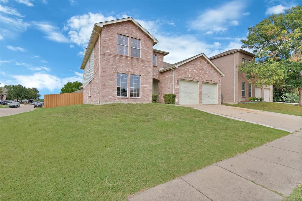 2126 Hanakoa Falls Drive Property Photo 2