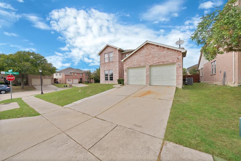 2126 Hanakoa Falls Drive Property Photo 4