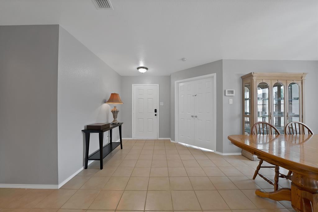 2126 Hanakoa Falls Drive Property Photo 12