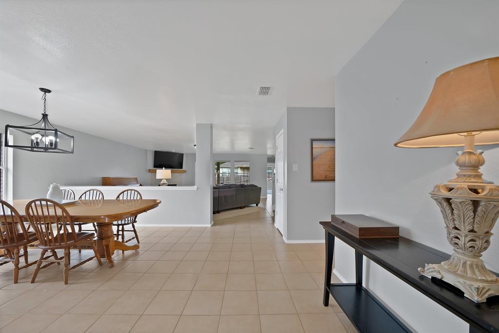 2126 Hanakoa Falls Drive Property Photo 14