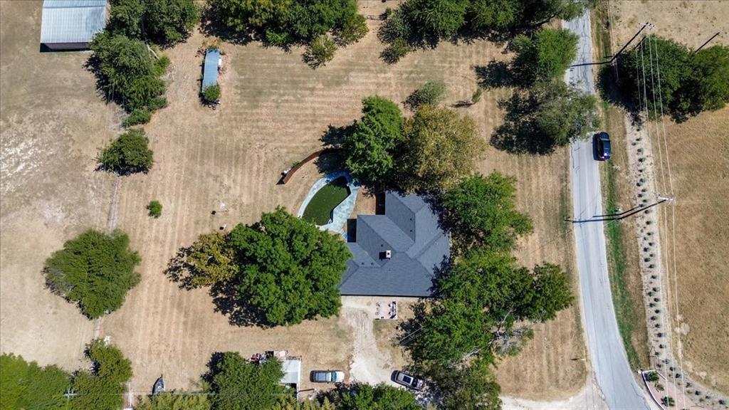 3211 Bluegrass Drive Property Photo 1