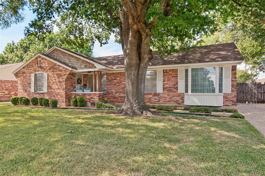 9941 Chippendale Drive Property Photo 1
