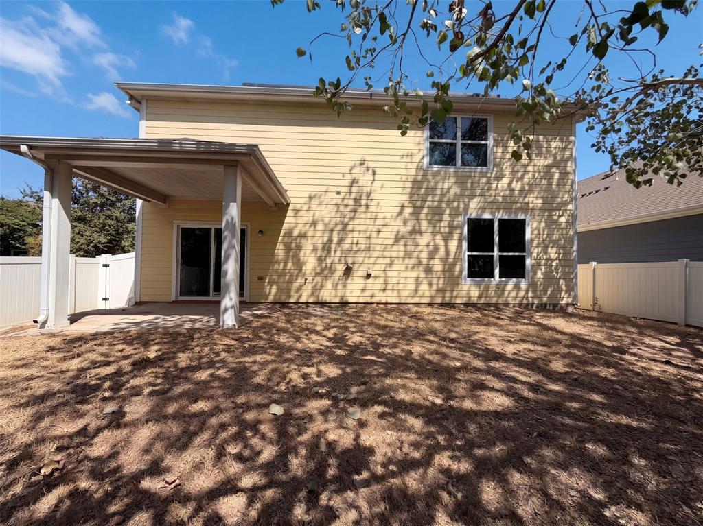 9000 Blackstone Drive Property Photo 5
