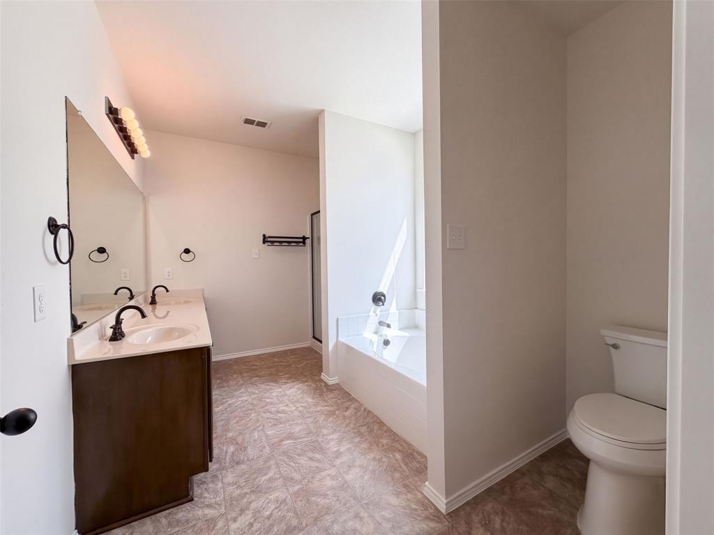 9000 Blackstone Drive Property Photo 8
