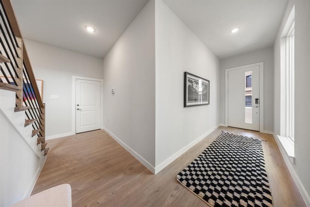 3464 Heritage Place Property Photo 4