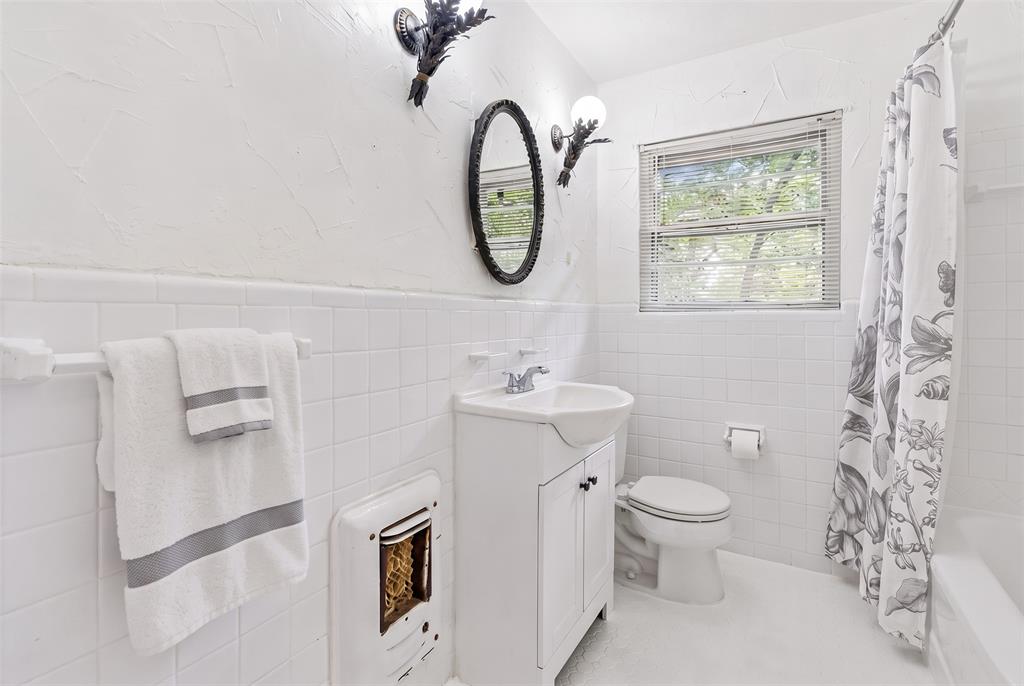 10313 Pinecrest Drive Property Photo 23