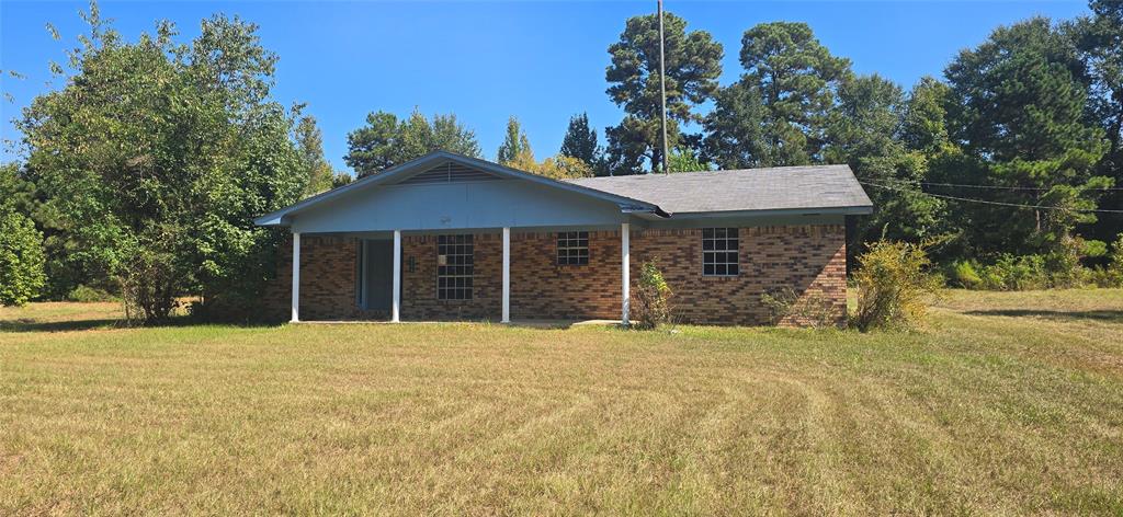 2172 Airport Loop Property Photo 1