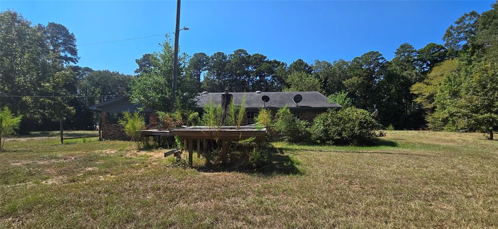 2172 Airport Loop Property Photo 3