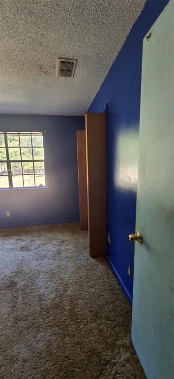 2172 Airport Loop Property Photo 7