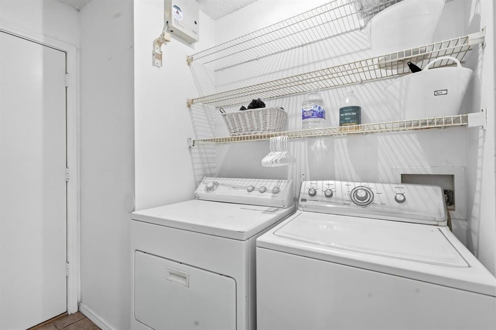 3229 Timberview Court Property Photo 12
